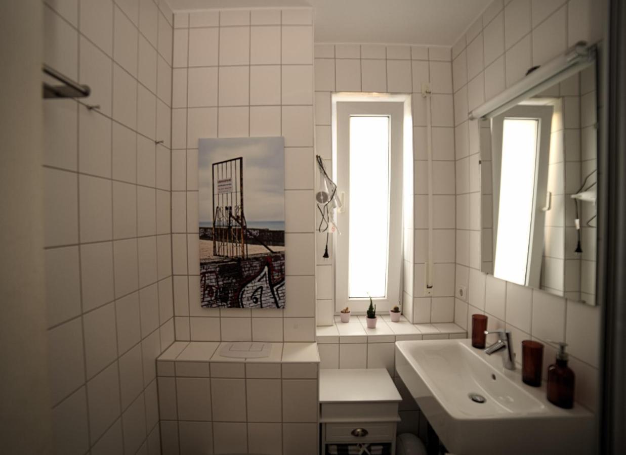 Schoene Ferienwohnung Breege Exterior photo